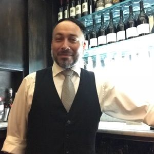 Meet your Posher, Victor